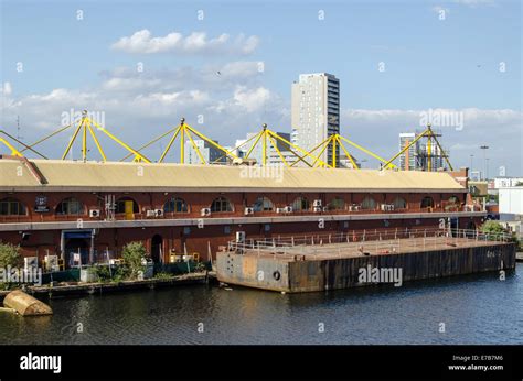 London Uk July 1 2014 The New Billingsgate Fish Market Overlooking