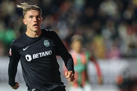 Arsenal In Hunt To Sign Sporting Lisbon Striker Viktor Gyokeres