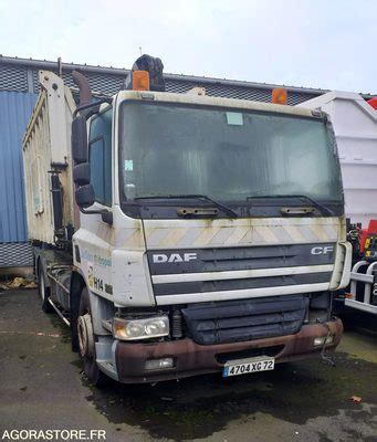 Camion Tonnes Daf Ampliroll Avec Benne Quip D Une Grue Autres