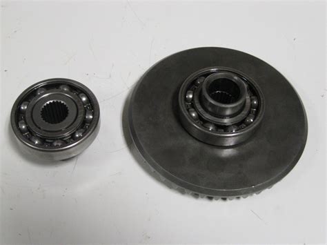 John Deere 3038e Front Axle Mfwd Ouput Gear Set Lva19824 3032e 3036e Ebay