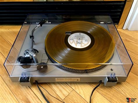 Technics Sl Direct Drive Semi Auto Turntable In Pristine Condition