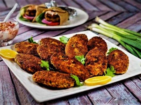 فرارو طرز تهیه کتلت گوشت و بادمجان، یک شام خوشمزه و مقوی