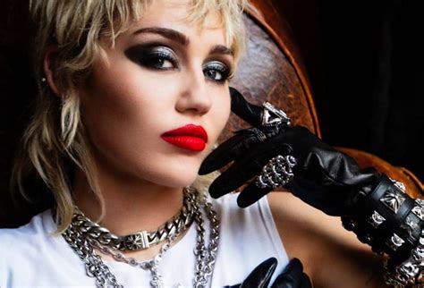 Miley Cyrus Lança Clipe épico Para Cover De “nothing Else Matters” Do Metallica Midiorama