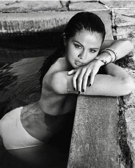 See selena gomez s sultry gq photo shoot – Artofit