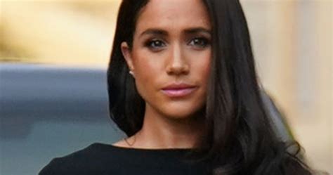 Meghan Markle Jest Sko Czona Na Kr Lewskim Dworze Jej Noga Nigdy Tam