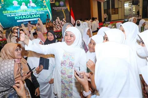 Lagi Siswa Jatim Terbanyak Nasional Lolos SNBP Khofifah On The Right