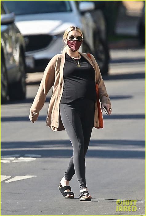 Pregnant Emma Roberts Seen with Growing Baby Bump While Running Errands: Photo 4501891 | Emma ...