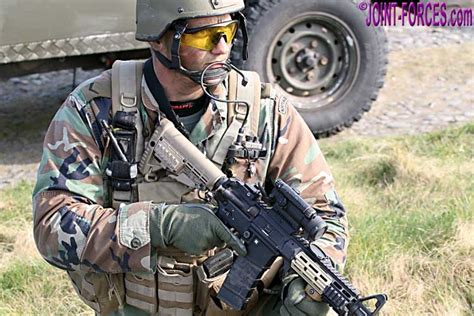 M81 Woodland ~ Korps Mariniers Assault Engineer - Joint Forces News