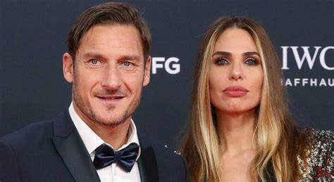 Ilary Blasi Denuncia Totti Per Abbandono Di Minore Ha Lasciato Nostra