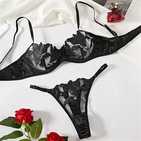 Elegant Floral Embroidery Lingerie Set For Women Sexy Bra And Panty Combo Womens Plus Lingerie