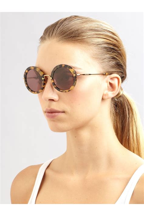 what shaped glasses for round face 10