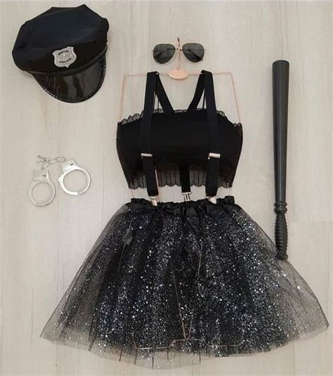 Pin By Thathsarani On Hot Halloween Outfits Hot Halloween