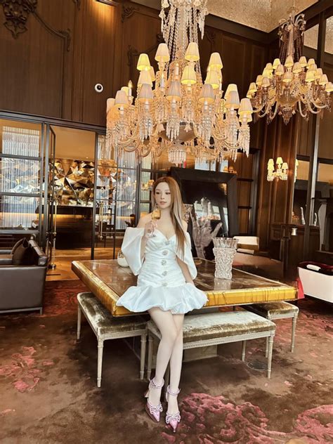 Huyền Baby Hot girl lấy chồng đại gia sống như bà hoàng trong biệt thự tỷ vẫn tái xuất