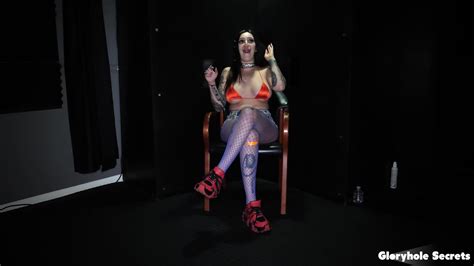 Gloryhole Secrets Hot Inked Anna Chambers Gets Fucked At The Gloryhole Jasmine Black