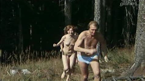Naked Anja Bader In Das Liebestolle Internat