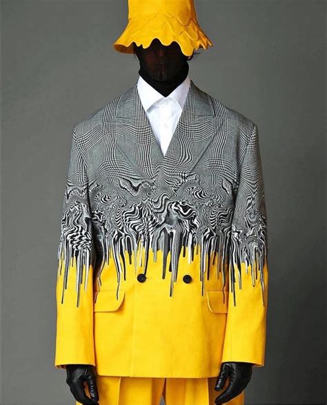 Pin by Юлианна Скрыпник on Шмот | Futuristic fashion, Conceptual ...