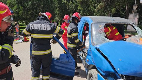 Pompierii Militari I Voluntarii Din Cadrul Deta Amentului B Rlad