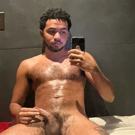 Masturbating In Gym Shower Gay Public Amateur Porn Feat Mishaun Xhamster