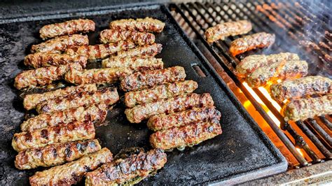 Cevapcici Mit Djuvec Reis Ajvar Und Zaziki Grillforum Und Bbq