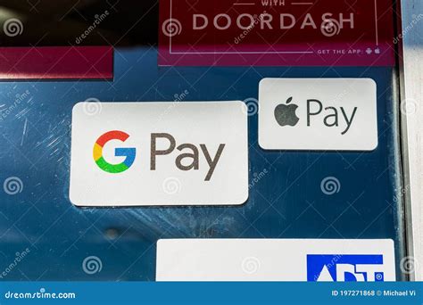 how to add my doordash card to apple pay