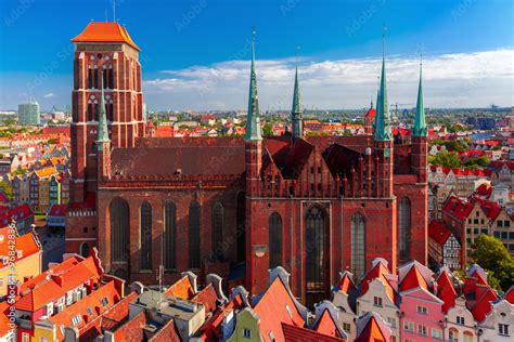 Kościół Mariacki w Gdańsku obrazy fototapety plakaty BajeczneObrazy pl