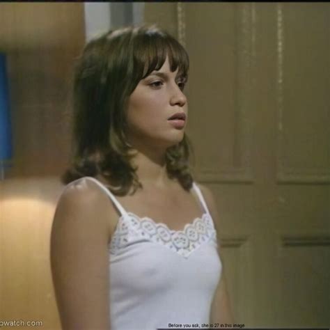 Hot Sexy Susan Penhaligon Bikini Pics