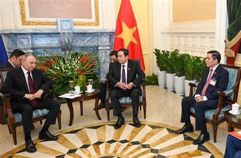 Titular De Asamblea Nacional De Vietnam Recibe Al Presidente Ruso