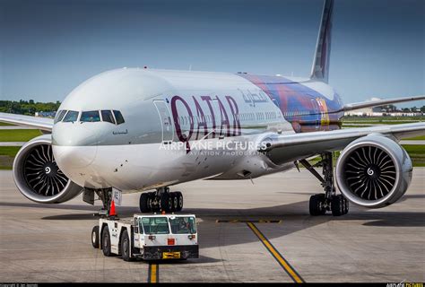 Qatar Airways 777 300er