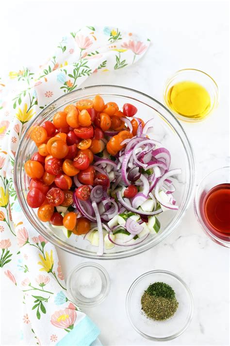 Easy Garden Fresh Cucumber And Tomato Salad Sizzling Eats