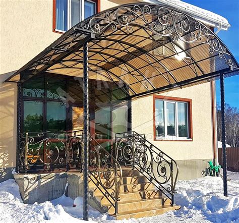 Кованое крыльцо с большим козырьком ККР-119: купить в Москве, фото, цены