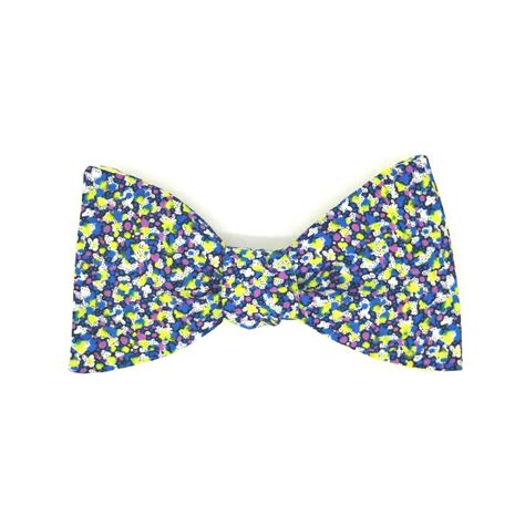 Liberty Flowered Bow Tie Le Coq En Pap Reference Chapellerie