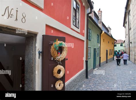 Zlata ulicka praha hi-res stock photography and images - Alamy