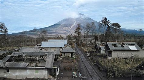 Erupsi Gunung Semeru, Ini yang Harus Dilakukan Agar Tetap Aman Saat ...