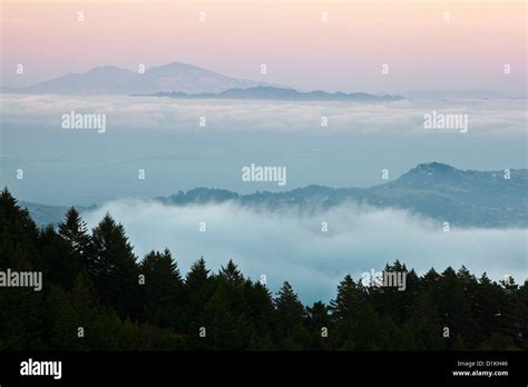 Mt tamalpais sunrise hi-res stock photography and images - Alamy