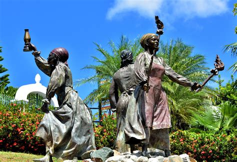 Three Queens Statues in Charlotte Amalie, Saint Thomas - Encircle Photos