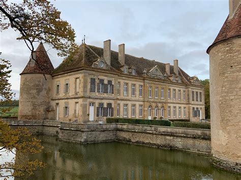 A Weekend Away In A Burgundy Château The Earful Tower