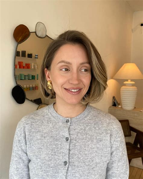 Stylists explain the textured bob cutting technique for volume 44