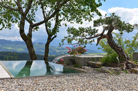 Schwimmteich Naturnahes Badevergnügen mit Swisspool