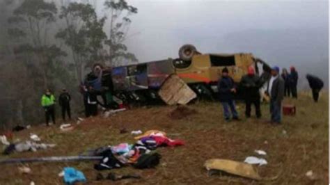 Accidente De Bus Escolar Deja Siete Muertos En Per