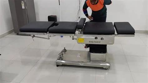 General Surgery Manual BJS 004 C ARM COMPATIBLE HYDRAULIC OT TABLE At