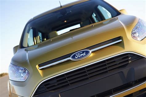 2014 Ford Transit Connect Wagon Unveiled In La [video] Autoevolution