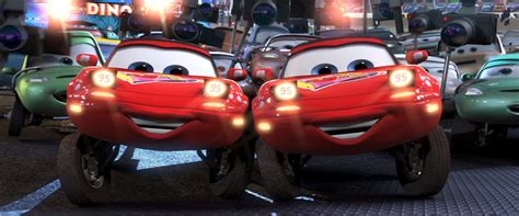 Dan the Pixar Fan: Cars: "Superfan" Mia & Tia