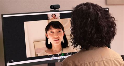 HP 320 FHD Webcam (53X26AA) - Shop HP.com Australia