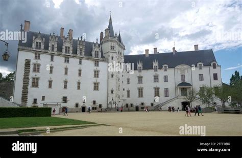 Bretagne historique Stock Videos & Footage - HD and 4K Video Clips - Alamy