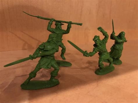 Robin Hood Character Figures Four Figures Lod048 Plastic Soldiers Products