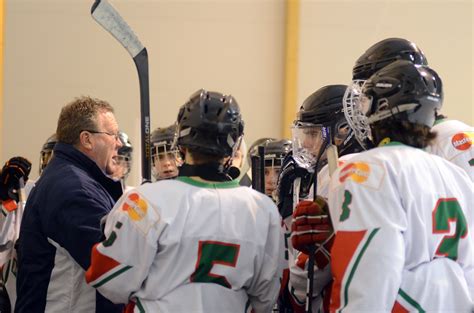 Tips For First-Time Hockey Coaches | TeamTracky Blog