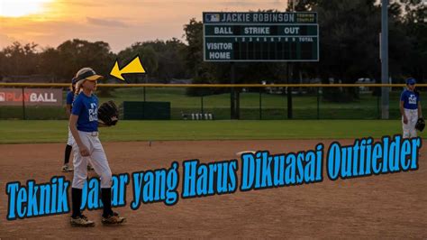 Teknik Dasar Yang Harus Dikuasai Oleh Pemain Outfielder Softball Youtube