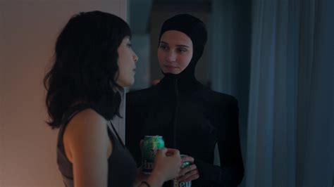 Heineken Beer Enjoyed By Alicia Vikander As Mira Harberg In Irma Vep