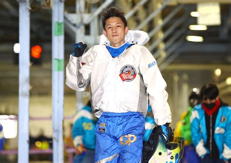 毒島誠が優勝戦滑り込み「6枠でもチャンスは平等」／住之江sg グランプリ ボート写真ニュース 日刊スポーツ