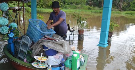 Banjir Termenung Resahkan Penduduk Berita Harian